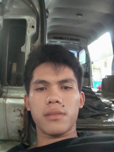 Dating profile for DaveforU from Cagayan De Oro City, Philippines