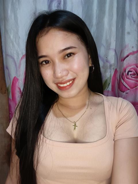 Dating profile for Ahira from Quezon City, Philippines