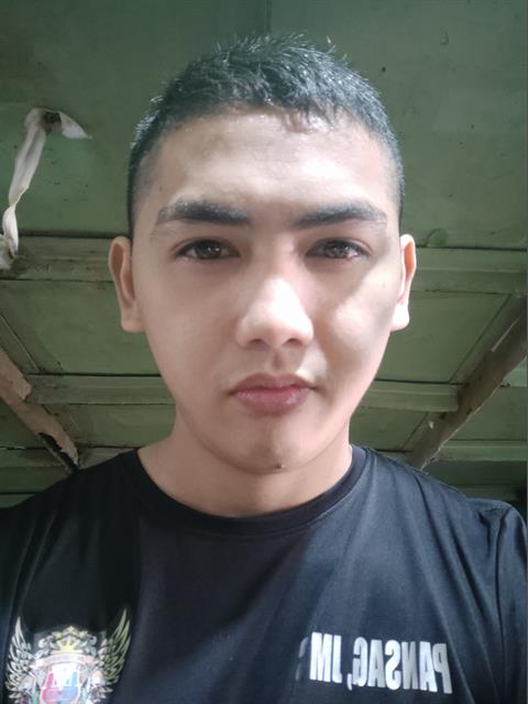 Dating profile for Thads2k6 from Cebu City, Philippines