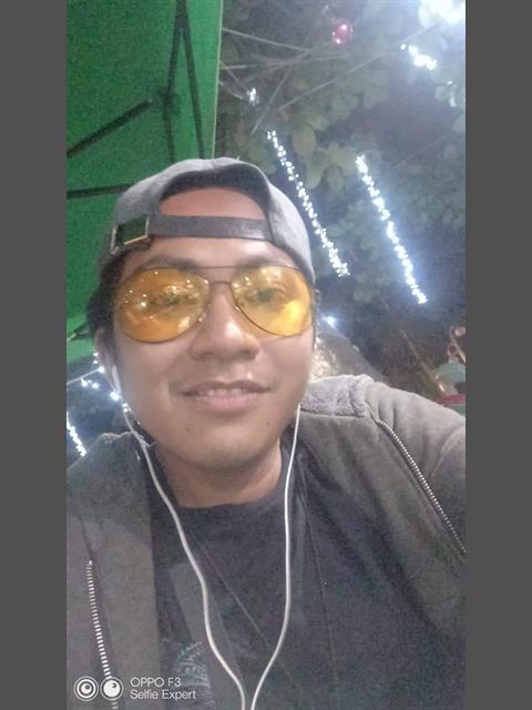 Dating profile for Petered14 from Quezon City, Philippines