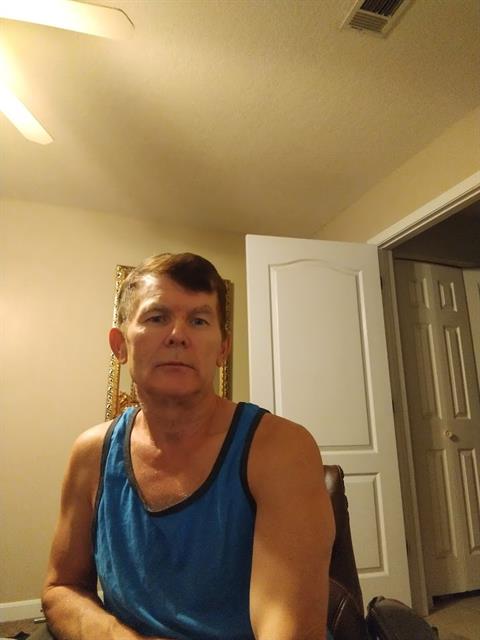 Dating profile for mark21 from West Pensacola, United States