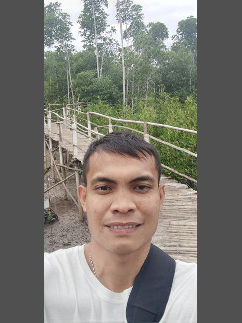 Dating profile for JMark from Cebu City, Philippines