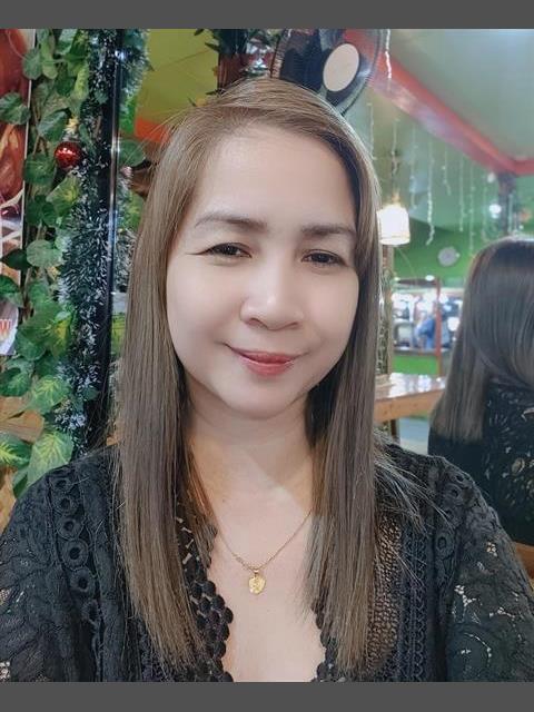 Dating profile for berrlyn from Manila, Philippines