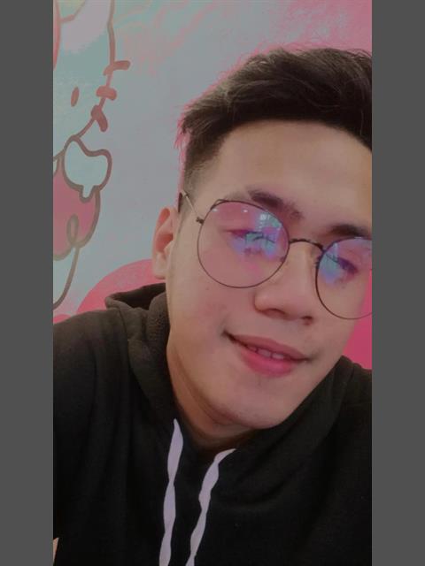 Dating profile for Renz10 from Quezon City, Philippines