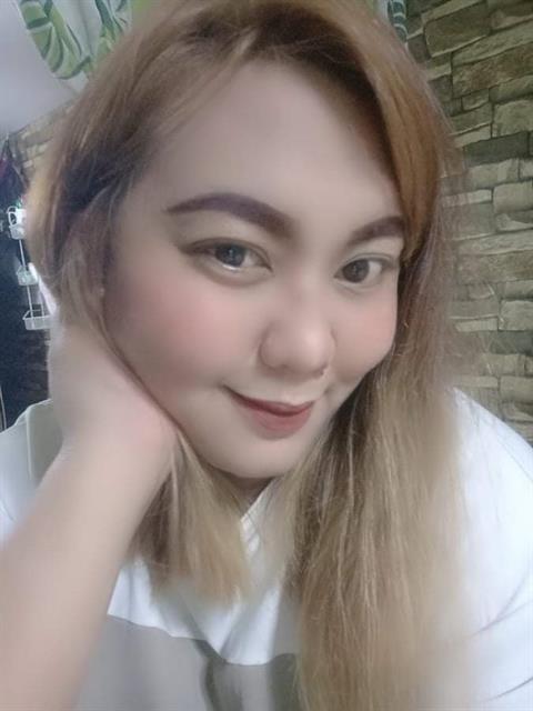 Dating profile for Meyyy from Quezon City, Philippines